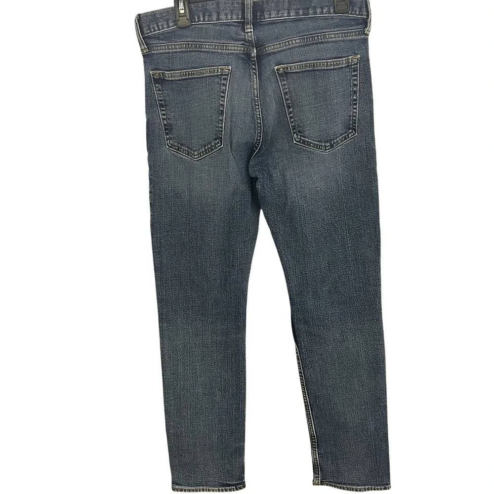 OLD NAVY Men's Distressed Blue Jeans Denim Straight Leg Size 32X32